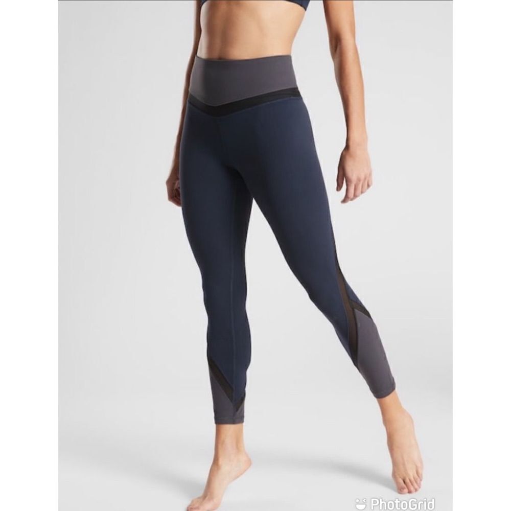 Athleta Navy Elevation Powervita 7/8 Leggings
